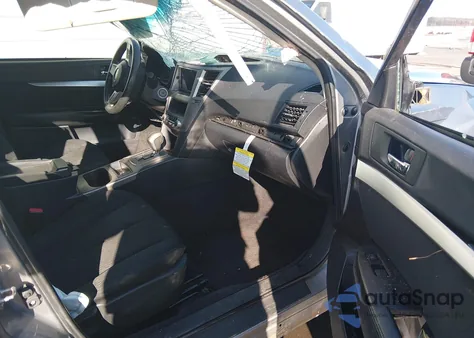 2010 Subaru Legacy 2.5I z USA, uszkodzony, nr VIN 4S3BMCA6XA3233062